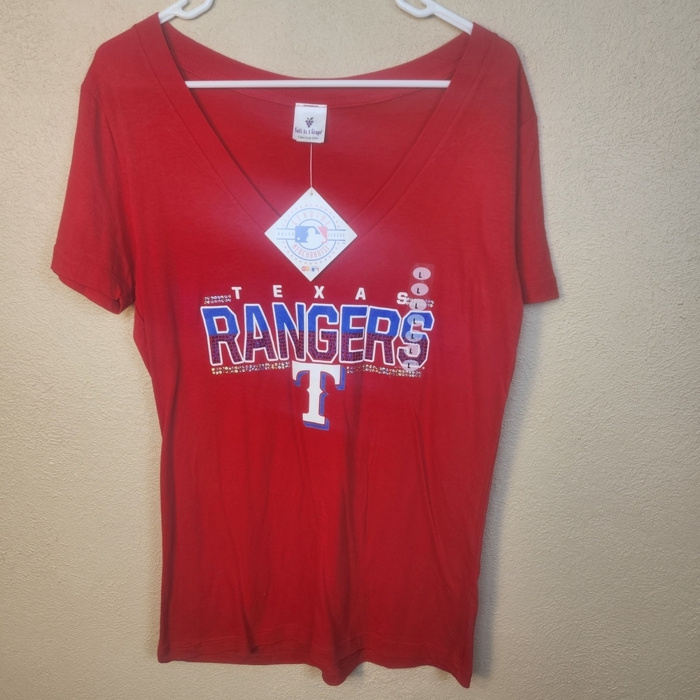Texas Rangers Red Bling V Neck Tee XL NWT (6000)